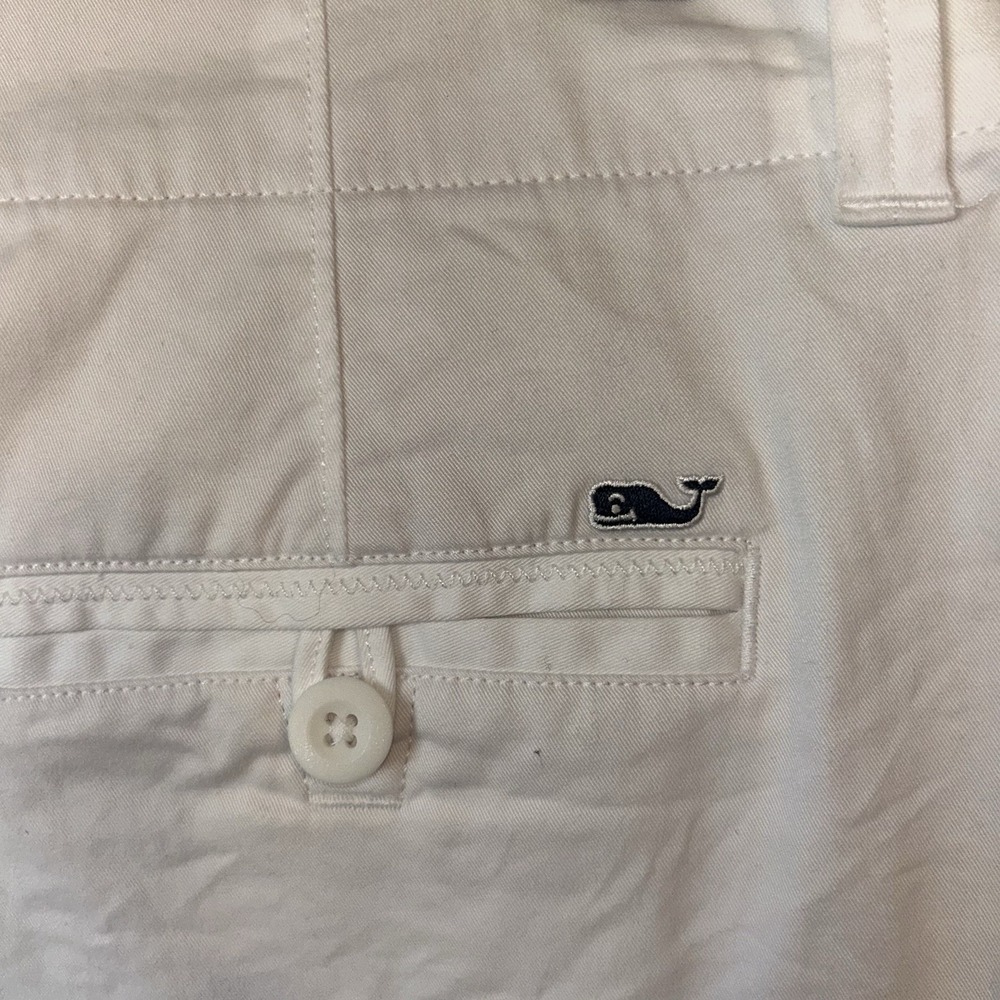 Vineyard Vines Womens White Chino Shorts Size 8 White Classic Whale Preppy - Picture 3 of 7